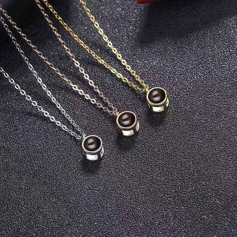 Photo Projection Necklace – ‘I Love You’ in 100 Languages 💕