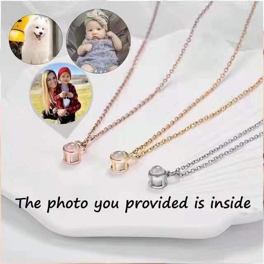 Photo Projection Necklace – ‘I Love You’ in 100 Languages 💕